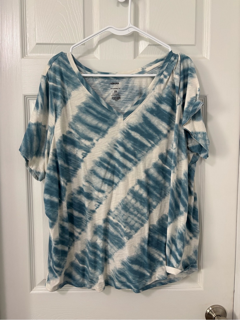 Sonoma Blue and White Tie-Dye V-Neck Short Sleeve Top